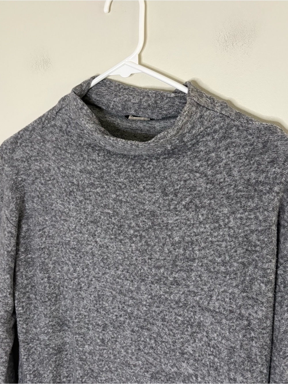 Women’s XS Banana Republic Grey Sweater Medium Soft Work Cozy Preppy Fall - Picture 2 of 7